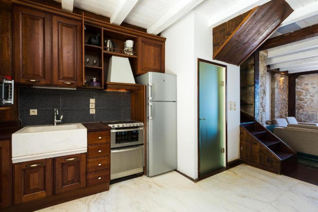 Volakas Beachfront Suites Rethymno  Exterior photo