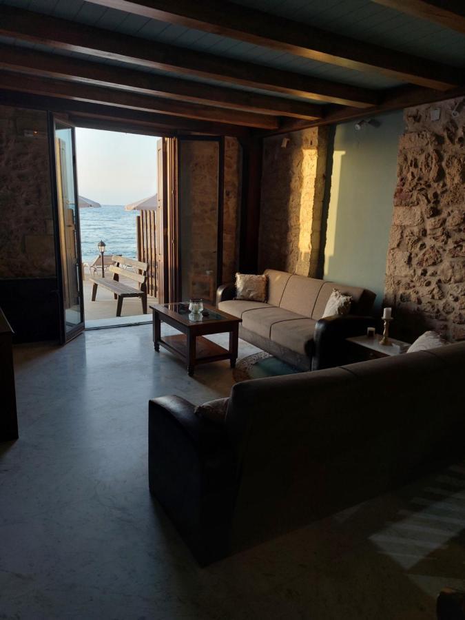 Volakas Beachfront Suites Rethymno  Exterior photo